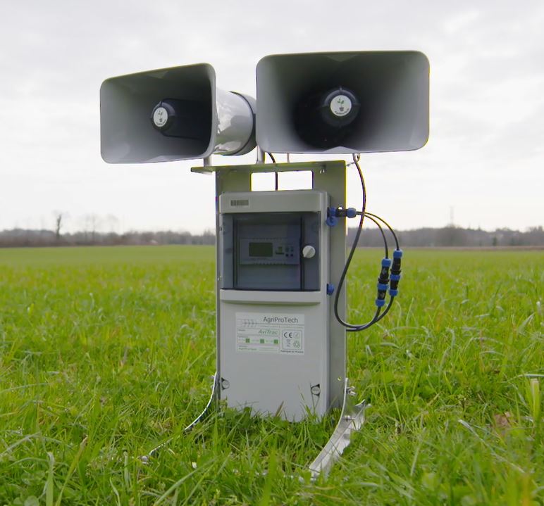 Acoustic bird repeller - AviTrac®