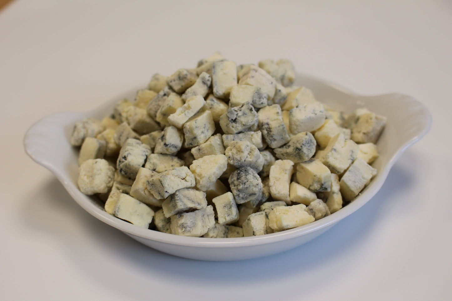 Blue cheese pasteurized, 3x10x15 IQF frozen